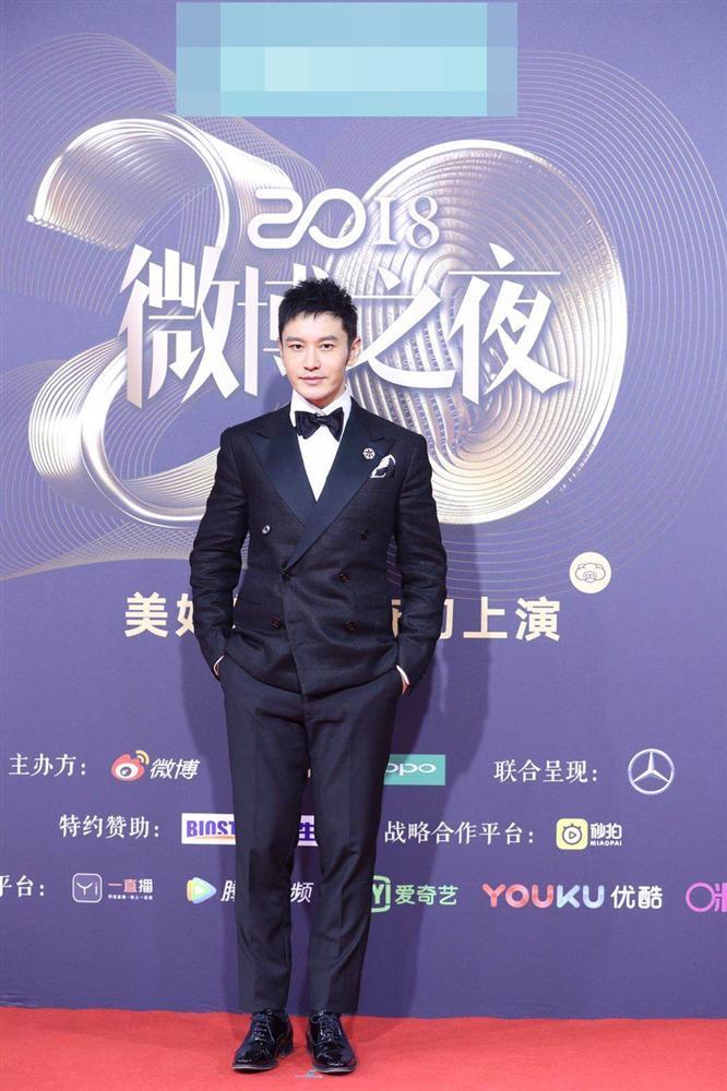 Hoàng hậu Tần Lam và Kế Hoàng hậu Xa Thi Mạn không ngại hở giữa thời tiết âm độ-9