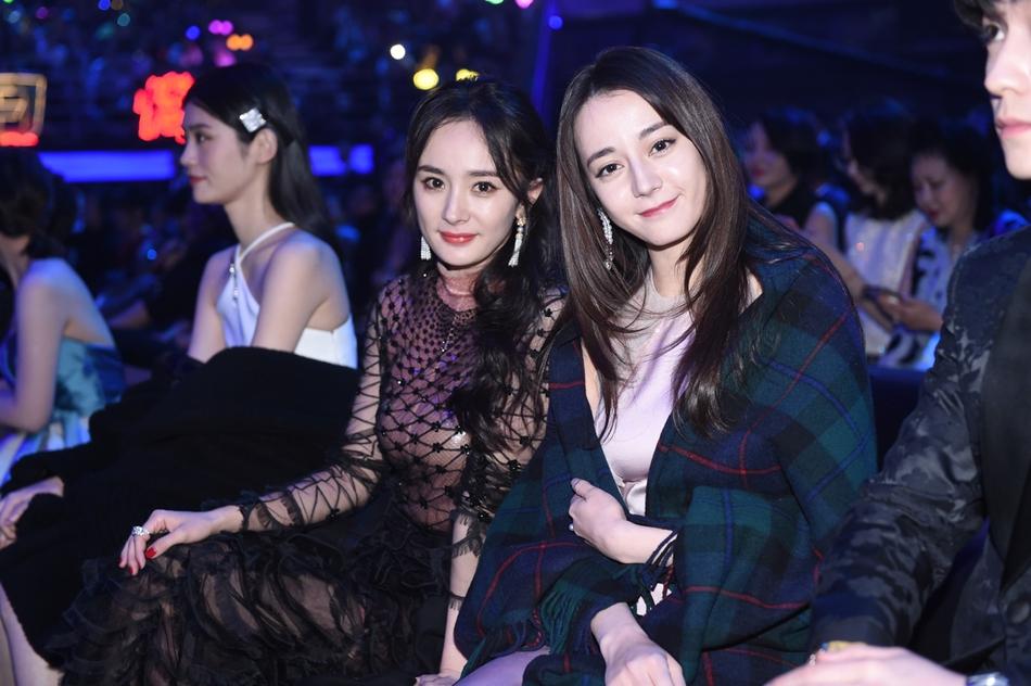 NGẠC NHIÊN CHƯA: Dàn sao hot nhất Cbiz thi nhau xin chụp ké với thánh biểu cảm Gavin Thomas-16