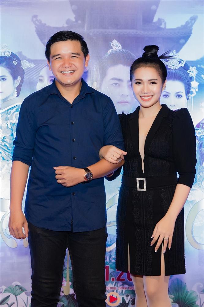 Cao Thái Hà diện váy xẻ cao quyến rũ ra mắt vai diễn trong web drama đầu tay-5