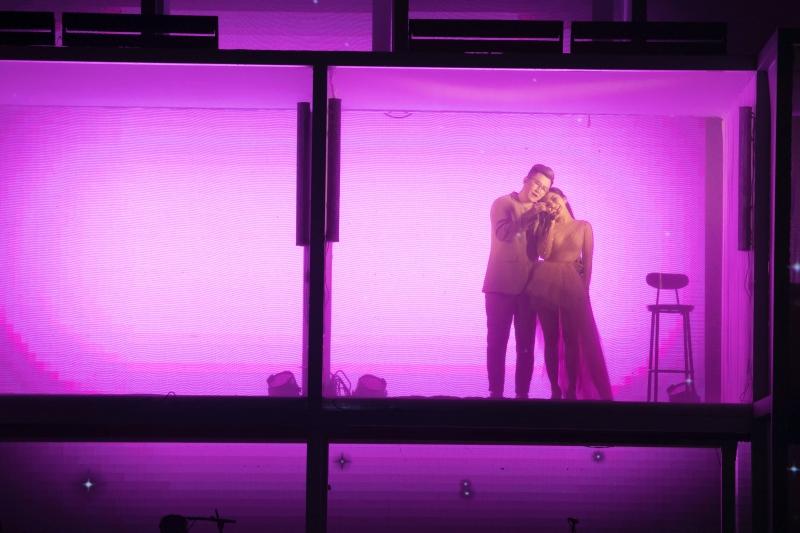 Liveshow đầu đời: Hương Tràm hát bằng hết sức bình sinh như thể ngày mai sẽ giải nghệ-8