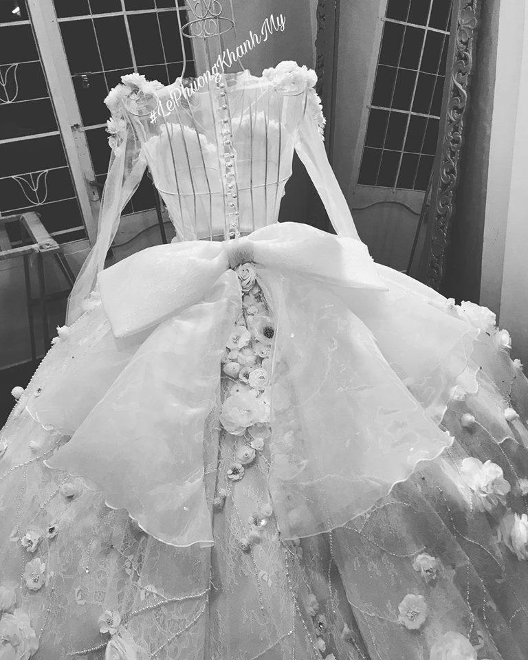 Hé lộ chiếc váy CỦA NHÀ LÀM RA mà Kiều Linh Phù Thủy của 5S Online sẽ mặc trong đám cưới-4