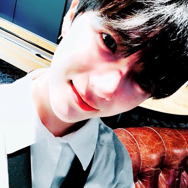 Nhóm nhạc đàn em của BTS gây chú ý vì ngoại hình điển trai-4