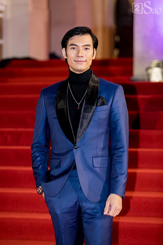 Sau nghi án bán dâm, Á hậu Thư Dung diện đầm hở bạo làm náo loạn thảm đỏ Mai Vàng 2019-9