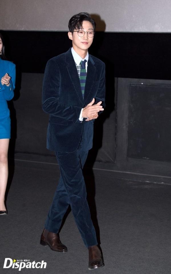 Ngỡ ngàng trước màn lột xác ngoạn mục của Jinyoung (B1A4) trong Đại ca hóa soái ca-12