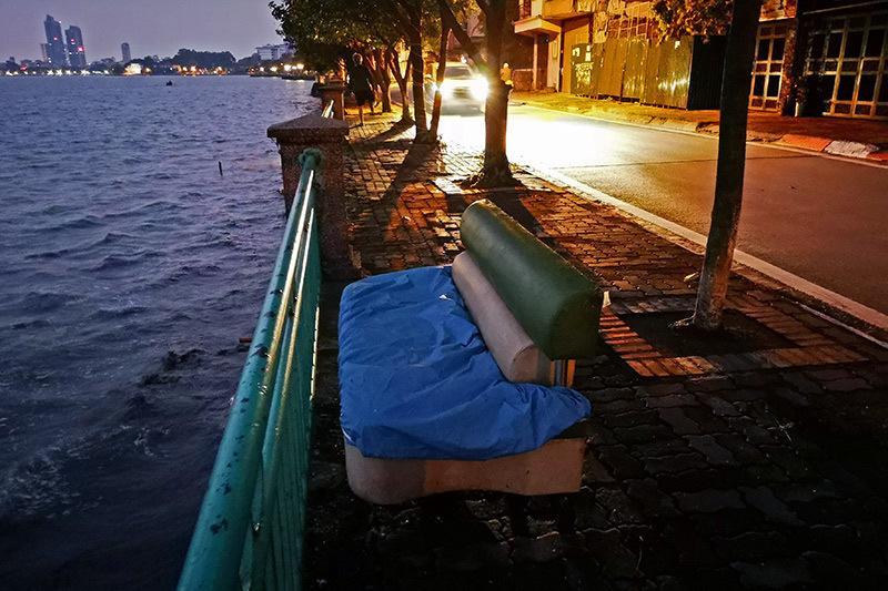 Chuyện khó tin ở đệ nhất thắng cảnh Thủ đô mỗi sáng sớm-4