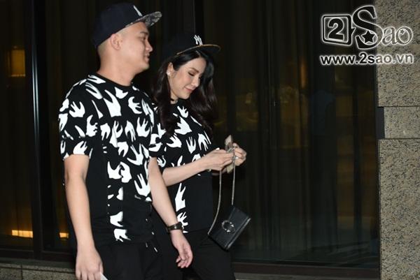 Đang diện váy cực lộng lẫy, bà xã 9X vẫn quẩy hết mình với Tiến Đạt tại tiệc cưới TP HCM-12