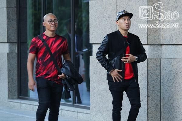 Đang diện váy cực lộng lẫy, bà xã 9X vẫn quẩy hết mình với Tiến Đạt tại tiệc cưới TP HCM-19