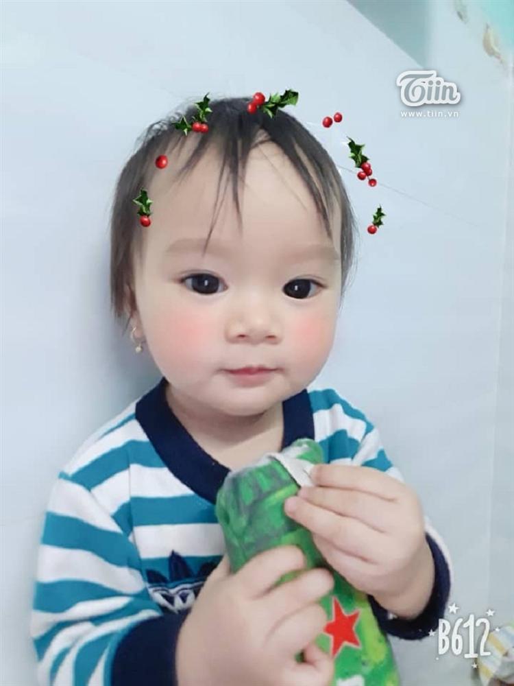 Lỡ tay cắt lẹm tóc con, bà mẹ 9X không ngờ lại thành siêu phẩm trông yêu hơn tóc cũ-2