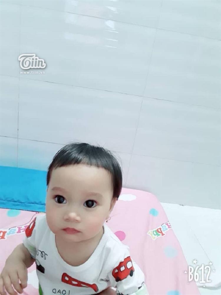 Lỡ tay cắt lẹm tóc con, bà mẹ 9X không ngờ lại thành siêu phẩm trông yêu hơn tóc cũ-3