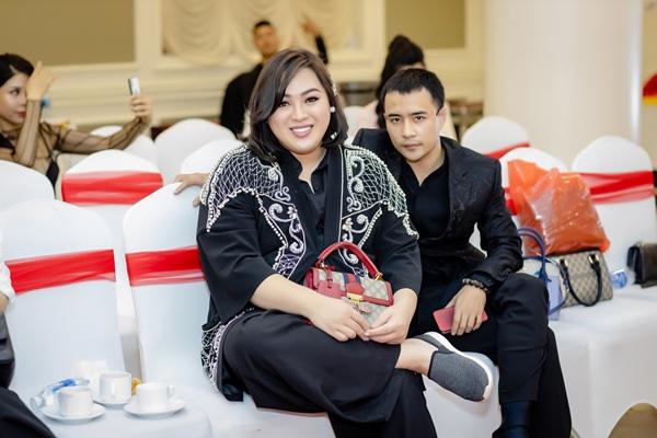 Mai Phương Thúy - Tâm Tít ăn mặc đối lập thu hút vạn ánh nhìn-9