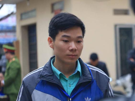 Vụ chạy thận 9 người chết: Cựu giám đốc bệnh viện đau đớn trước tòa-3