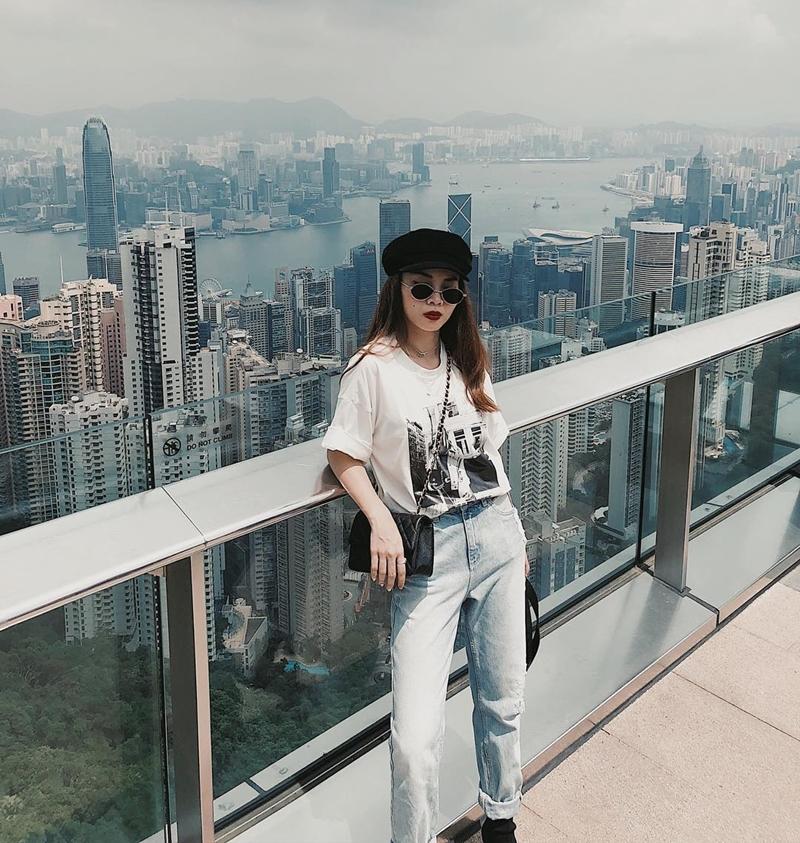 Thúy Vi khoe ngực ngồn ngộn - Kaity Nguyễn phô trọn vòng hông quả táo sexy chẳng kém Angela Phương Trinh-9