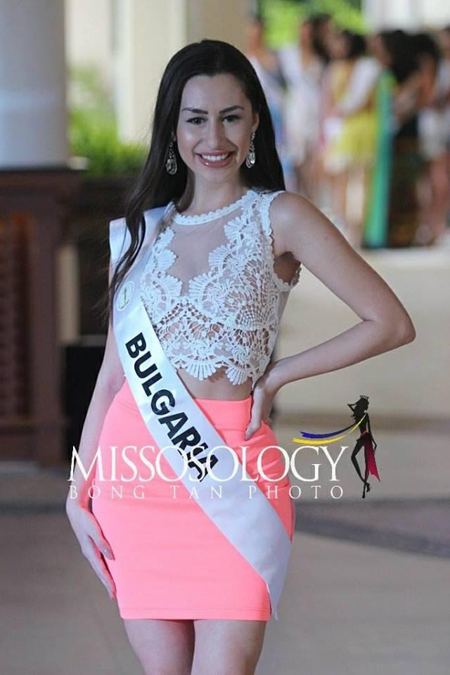 Nhan sắc Lê Âu Ngân Anh vẫn còn đỡ, ngắm dàn thí sinh Miss Intercontinental 2018 mặc đồ dạo biển ai cũng thon thót giật mình-18