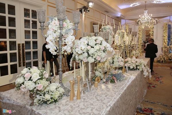 Bà xã Lê Hiếu vướng nghi án bầu bí khi để lộ vòng 2 nhô cao trong tiệc cưới hạng sang-17