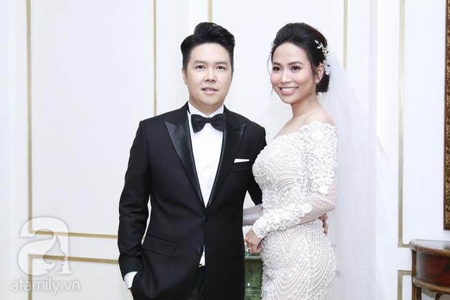 Cận cạnh vợ trẻ 9x da nâu miệng rộng của Lê Hiếu trong đám cưới hạng sang hạn chế khách mời-4