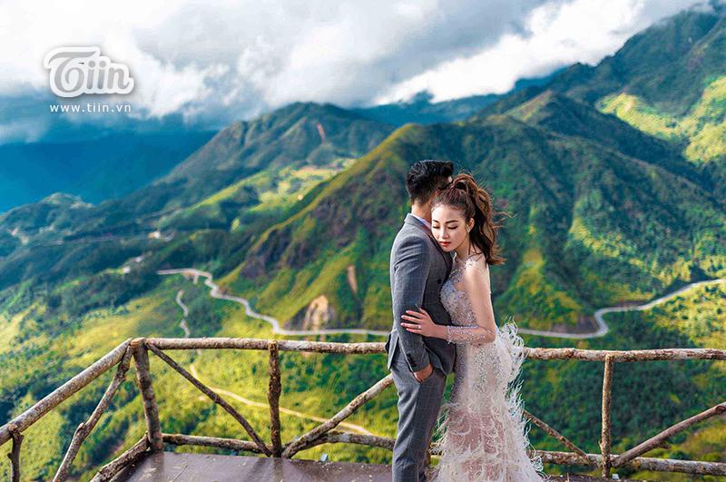 Ngắm trọn bộ ảnh cưới của cô dâu đeo vàng trĩu cổ được 2 siêu xe Rolls-Royce Phantom rước trong đám cưới khủng ở Nam Định-9