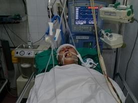 Nam sinh 17 tuổi bị nhóm đối tượng đánh chấn thương sọ não, hôn mê bất tỉnh Nam sinh 17 tuổi bị nhóm đối tượng đánh chấn thương sọ não, hôn mê bất tỉnh