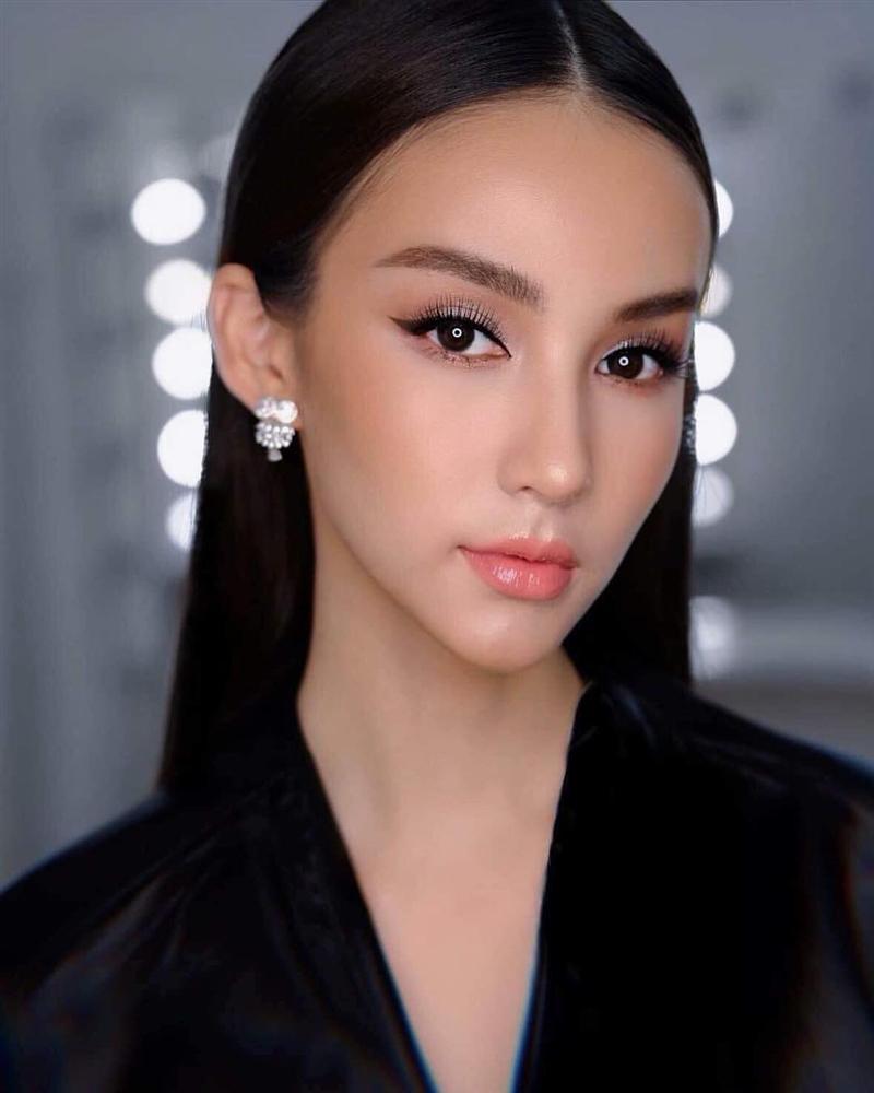 MAKE OVER: Hồ Ngọc Hà vừa già chát vừa nam tính - Lê Âu Ngân Anh mặt đơ cứng mọi khoảnh khắc-10