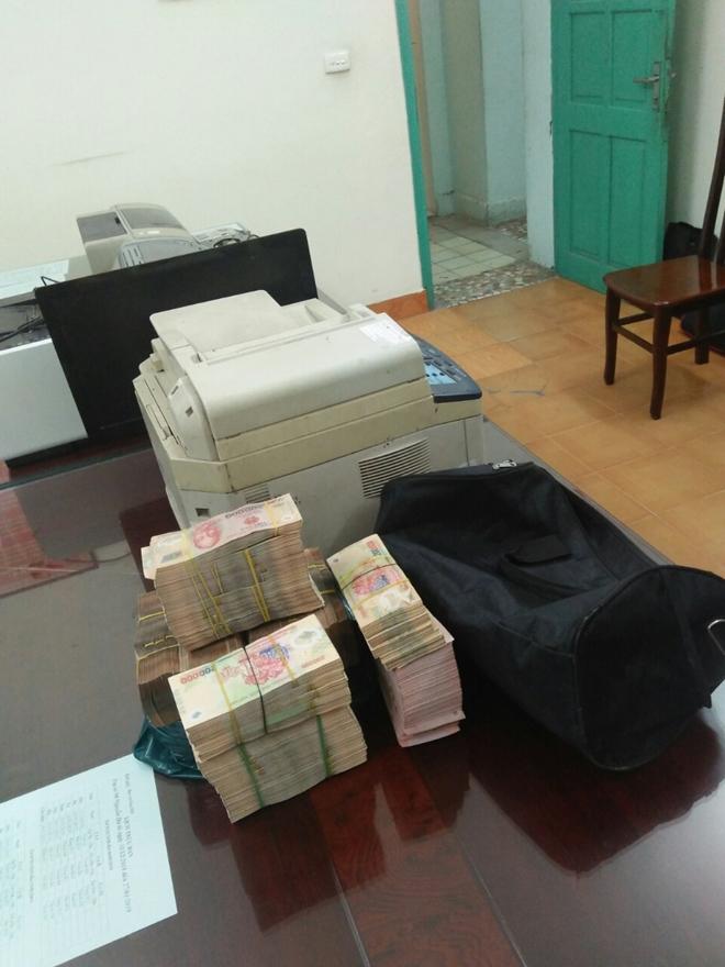 Gian nan cuộc truy tìm hai siêu lừa ngày cuối năm-2