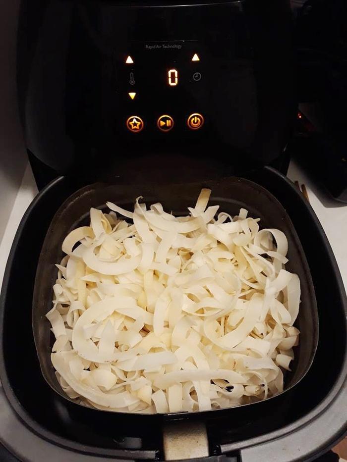 Cách làm mứt dừa bằng nồi chiên không dầu vừa nhanh vừa nhàn hạ-2