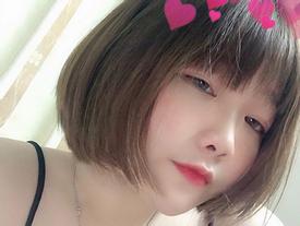 Chỉ cần tìm được góc chụp đẹp, cằm nọng hay má phính cũng trở nên dễ thương như thế này Chỉ cần tìm được góc chụp đẹp, cằm nọng hay má phính cũng trở nên dễ thương như thế này