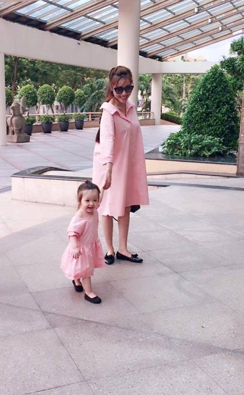 Mỹ nhân Việt giấu chuyện mang bầu: Nhọ như Nhã Phương, giỏi như Elly Trần-4