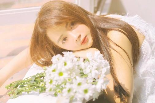 Bẵng đi 5 năm, hot girl ảnh thẻ đã là thiếu nữ rạng ngời như hoa-4