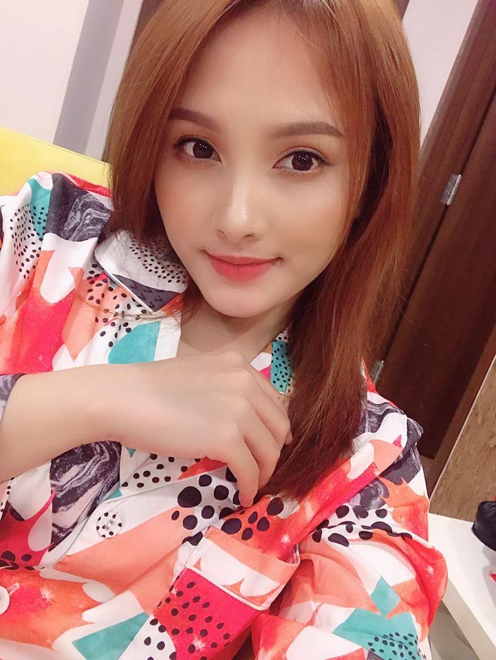 Hồ Ngọc Hà khoe chạy show xuyên Việt tất bật ngày cuối năm-2