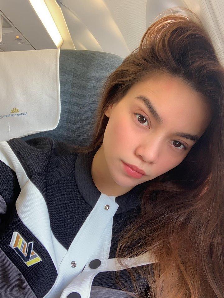 Hồ Ngọc Hà khoe chạy show xuyên Việt tất bật ngày cuối năm-1