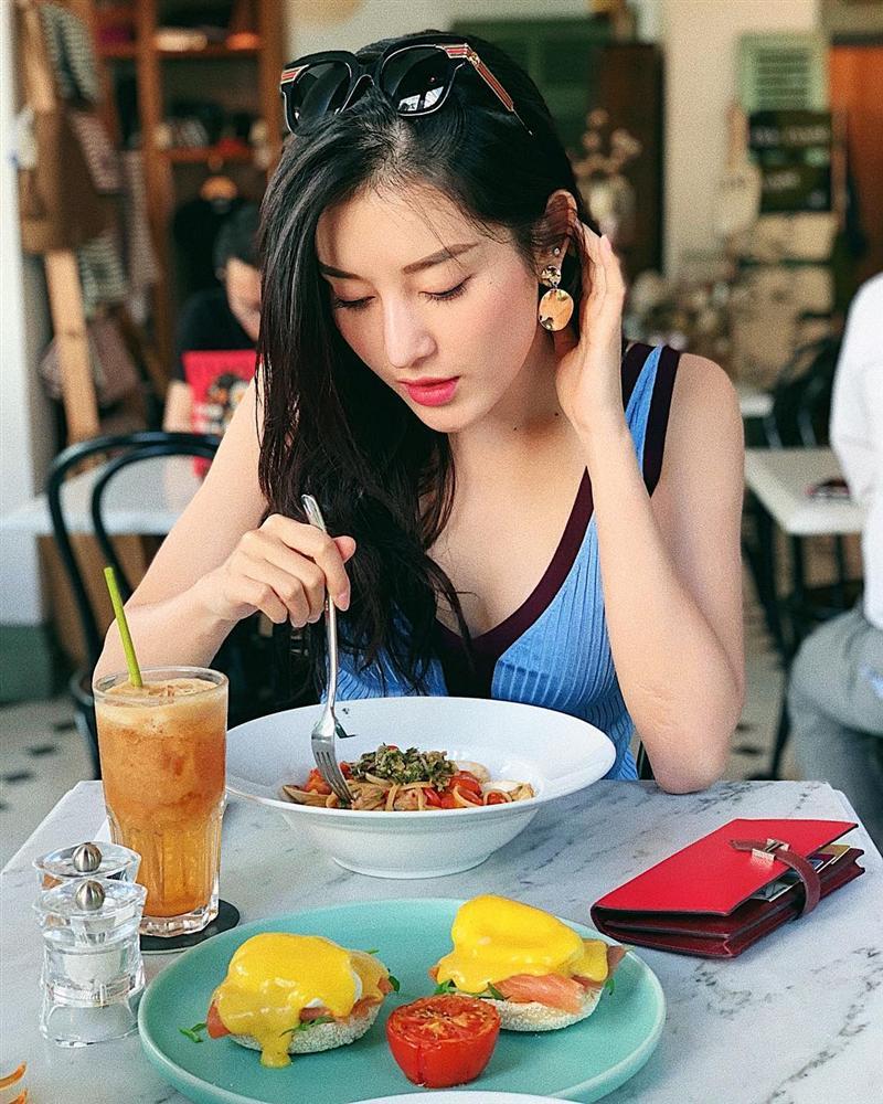 Hồ Ngọc Hà khoe chạy show xuyên Việt tất bật ngày cuối năm-3