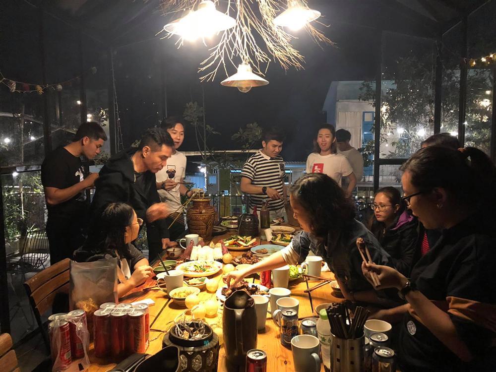 Hồ Ngọc Hà khoe chạy show xuyên Việt tất bật ngày cuối năm-6