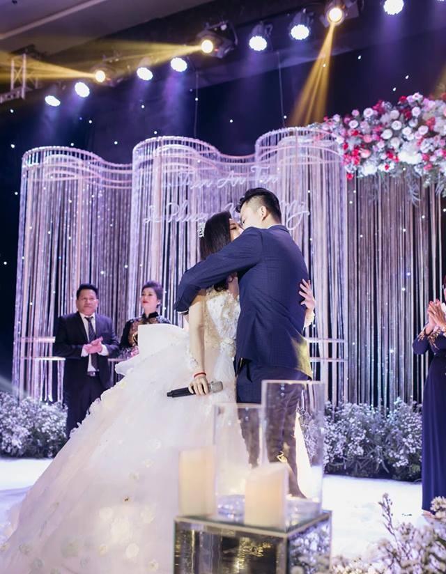 Tổ chức đám cưới từ Bắc vào Nam, nhà chồng Vân Navy gây chú ý với quy định về khách mời tham dự hôn lễ-2