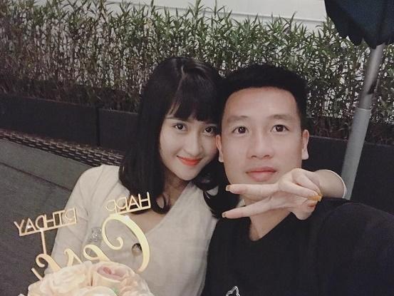 Bạn gái tiền vệ ‘đá sân nhỏ 9 điểm’ mặc nội y ren gây sốc hơn cả Ngọc Trinh-6