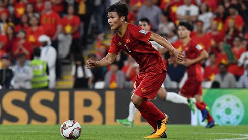 Ghi bàn vào lưới Yemen giúp tuyển Việt Nam mở tỷ số, Quang Hải nói gì khi phải ngồi chờ vé vớt để đi tiếp-1