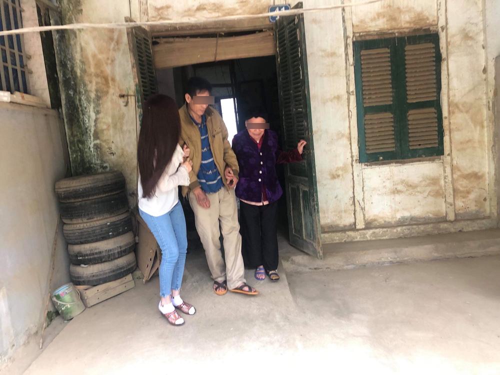 Sau ồn ào làm lố trên thảm đỏ Mai Vàng, Thư Dung nhắc mình: Cười thật tươi và sống nhân hậu-5