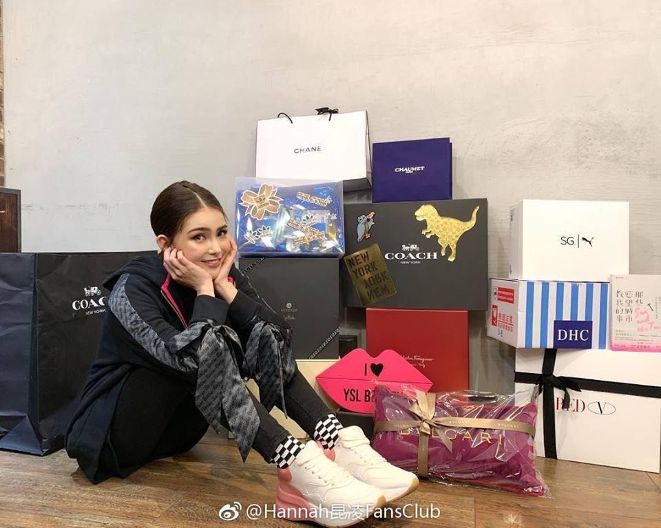 Cuộc sống như mơ của bà xã Châu Kiệt Luân: 1 tháng du lịch 2 lần, mua quà tặng chồng toàn tiền tỷ-16