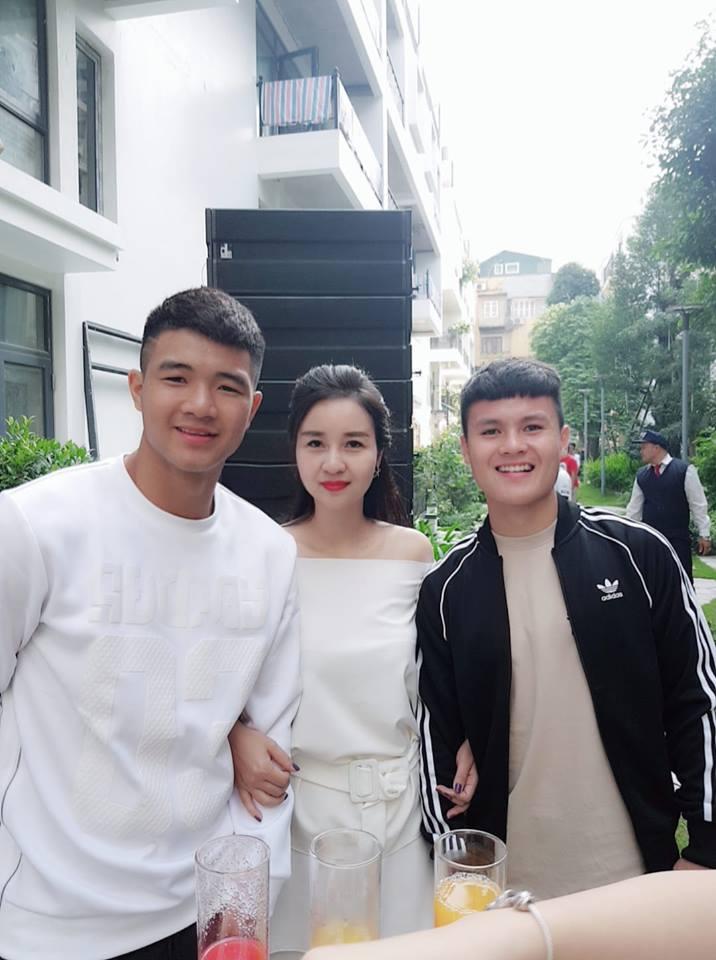 Khéo nịnh thế này bảo sao cả mẹ ruột lẫn Quang Hải đều chết mê chết mệt nàng dâu tương lai Nhật Lê-14