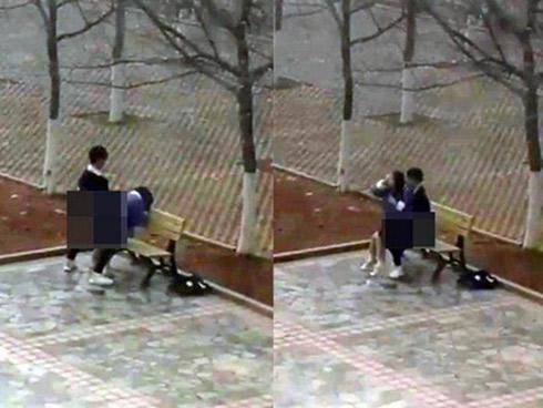 Cặp sinh viên diễn cảnh nóng ngay trong khuôn viên trường học gây phẫn nộ