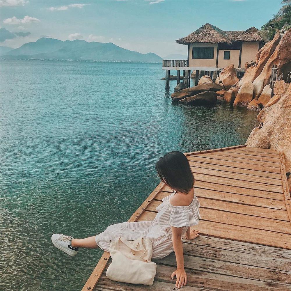 Hút mắt với 5 con đường giữa biển đẹp ngất ngây ở Việt Nam-11