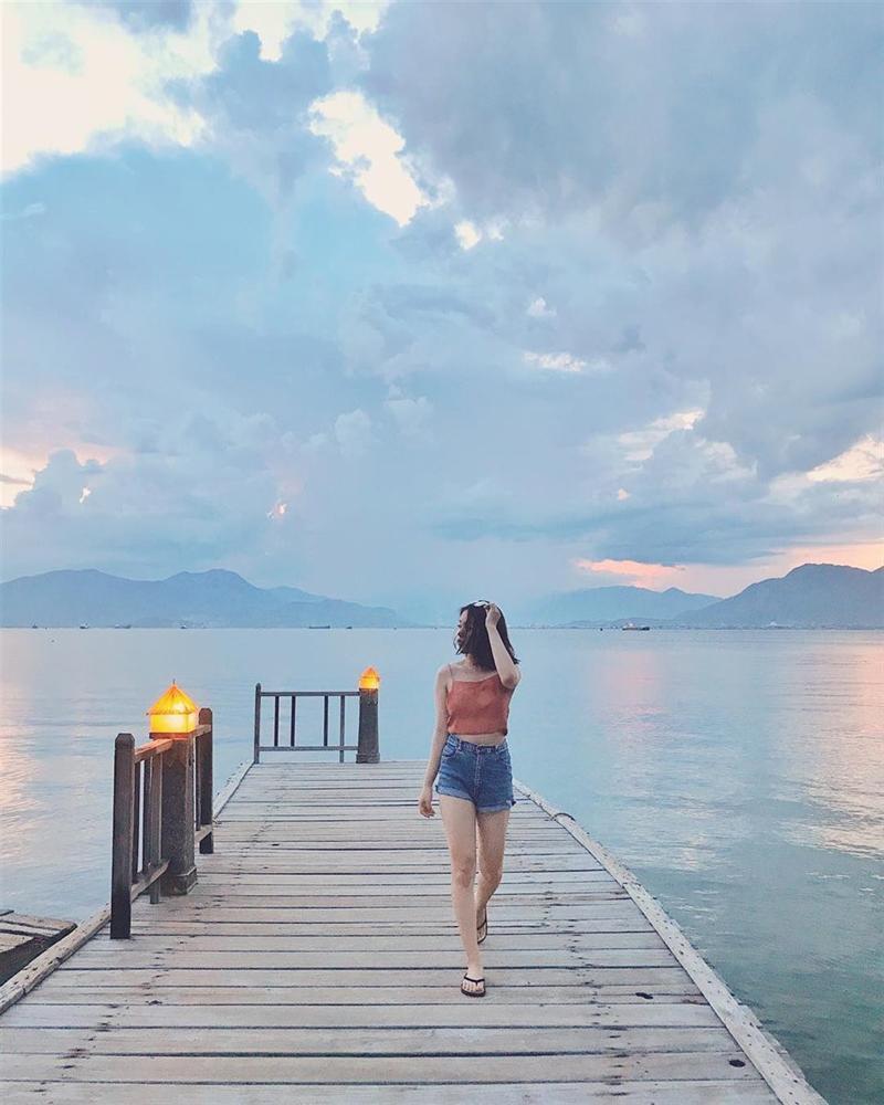 Hút mắt với 5 con đường giữa biển đẹp ngất ngây ở Việt Nam-12