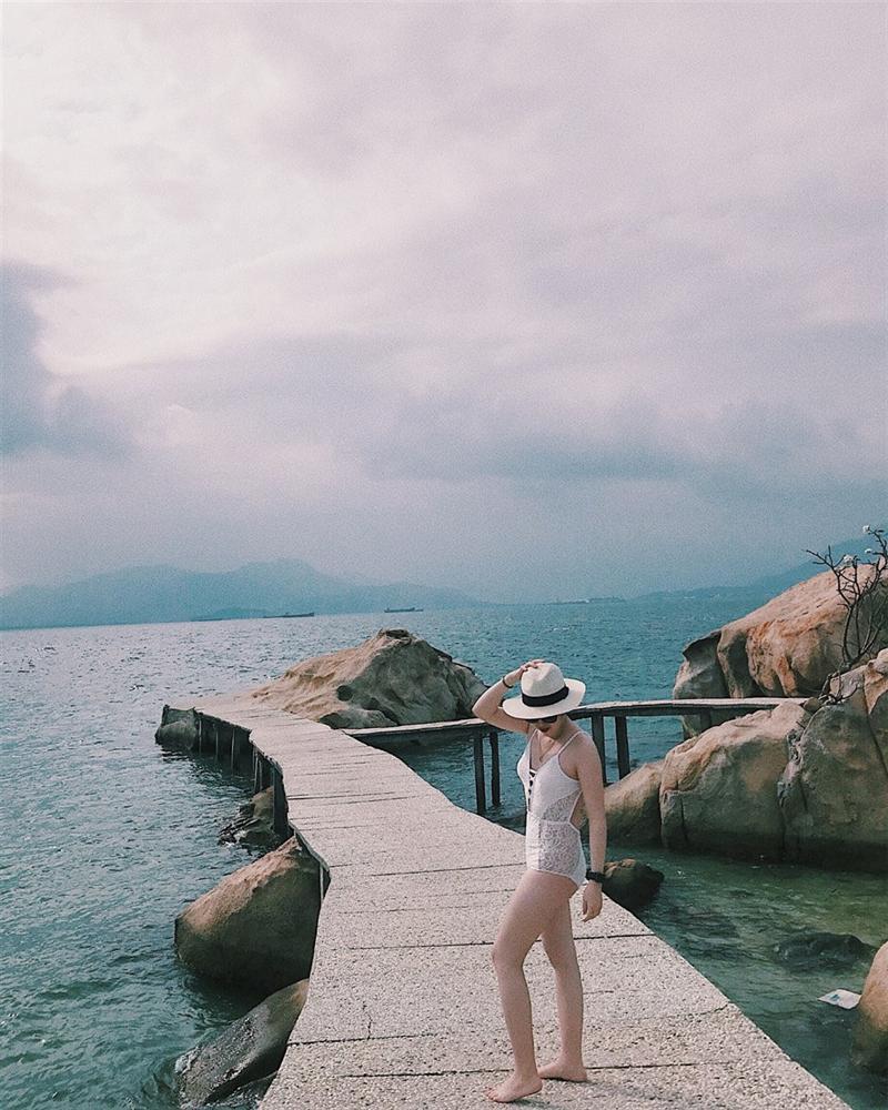 Hút mắt với 5 con đường giữa biển đẹp ngất ngây ở Việt Nam-13