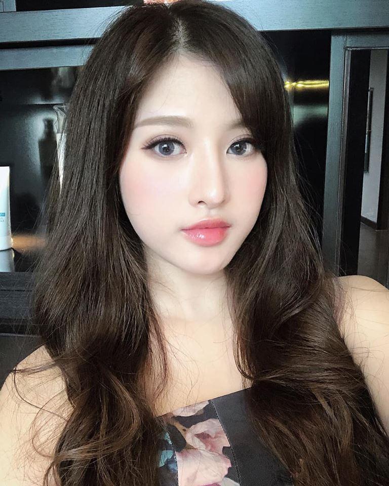 Góc kém miếng khó chịu: Khi cả thế giới cùng khoe nhan sắc sau 10 năm, anh em Bùi Tiến Dũng cũng cố gắng bon chen-10