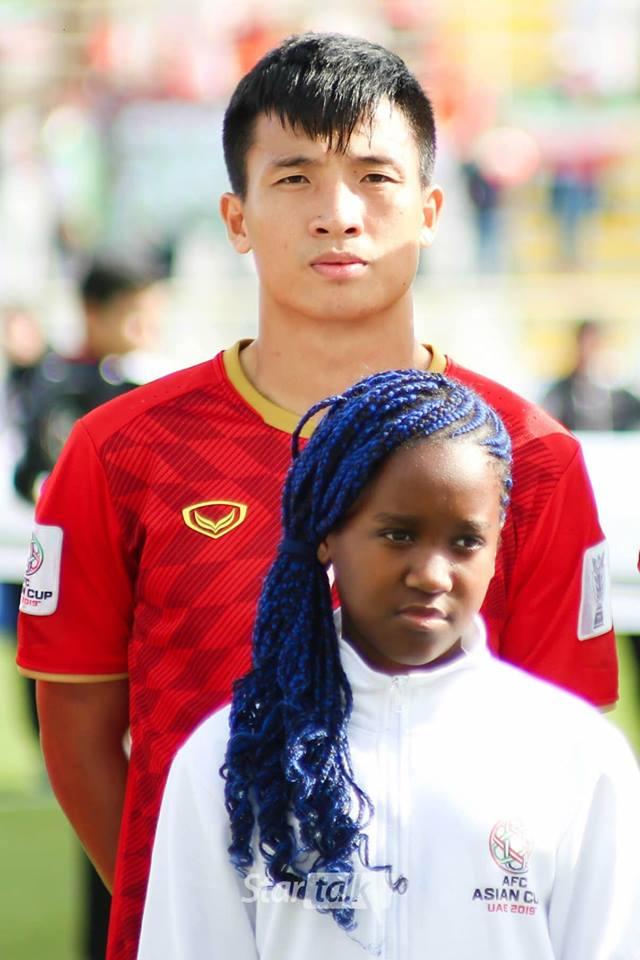 Góc kém miếng khó chịu: Khi cả thế giới cùng khoe nhan sắc sau 10 năm, anh em Bùi Tiến Dũng cũng cố gắng bon chen-5