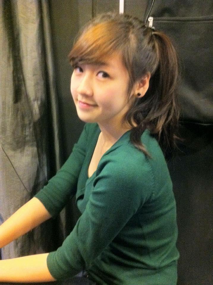 Kỳ Duyên thư giãn ngắm nhan sắc xinh đẹp trong gương sau ồn ào kinh doanh-2