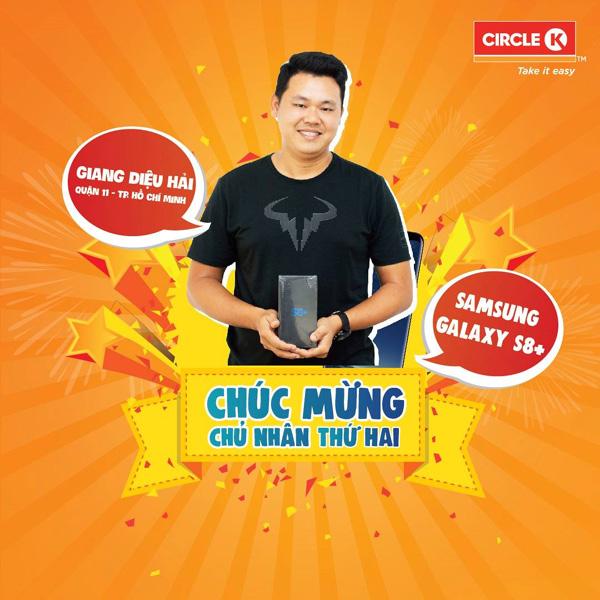 Circle K trao thưởng cho khách hàng may mắn-2
