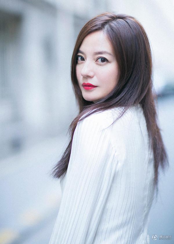 Khởi đầu năm mới, Triệu Vy cùng chồng bị tòa án buộc phải bồi thường về tội lừa đảo, tiếp tục đối diện hơn 500 đơn kiện của người dân-4