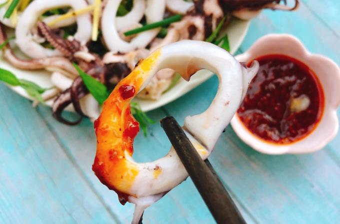 Mực ống hấp hành gừng thơm nức mũi mê hoặc ông xã-1