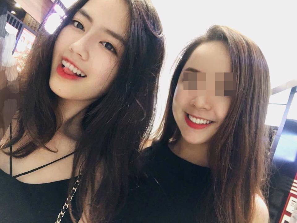 Ngắm nhan sắc đời thường cực phẩm của tiếp viên hàng không xinh đẹp múa dẻo gây xôn xao dân mạng 2 ngày qua-2