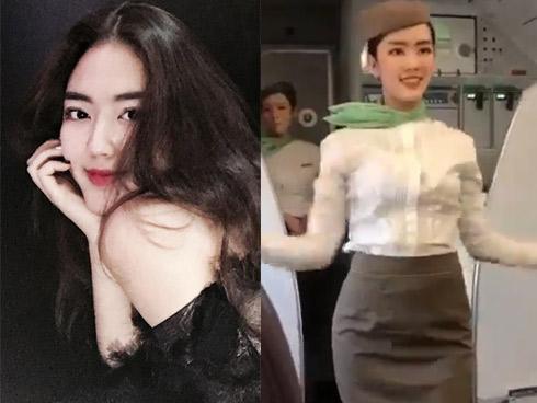 Nam tiếp viên hàng không đẹp trai bị hành khách chụp lén trên máy bay-4