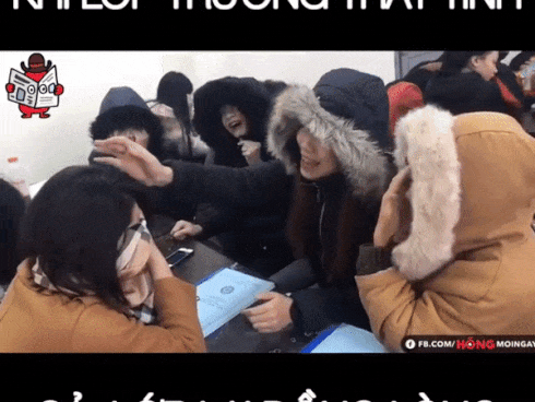 Bị lũ bạn thân ai nấy lo hát ca khúc thất tình khi đang buồn nhưng ngoại hình nam chính mới là điểm gây chú ý-2